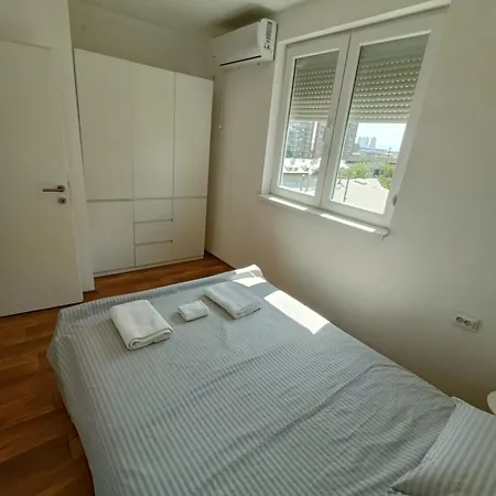 Urban View - Main Square Gate Üsküp