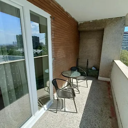 Urban View - Main Square Gate Apartment