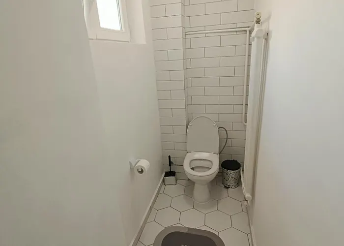 Urban View - Main Square Gate Apartment